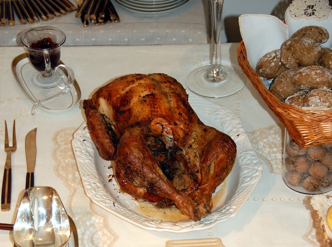 De Thanksgiving a Navidad I. Pavo asado, salsa de arándanos y salsa Gravy