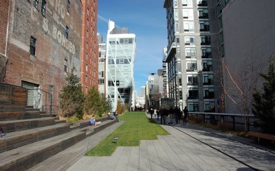 New York by heights. A stroll through the High Line