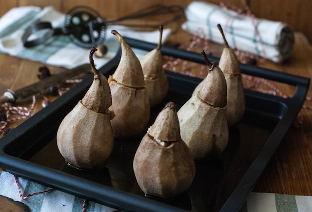 Peras rellenas de foie