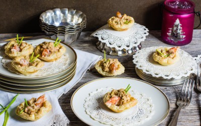 Tartaletas de langostinos cremosos con puerros