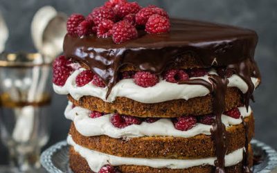 Poppy seeds and raspberries cake. Happy birthday !