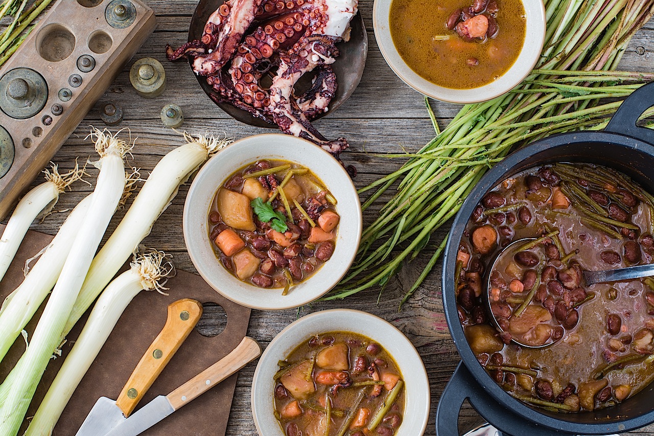 Octopus with red beans and Thistles