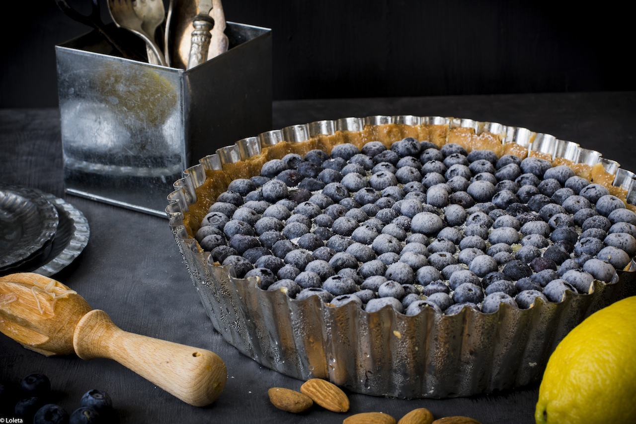 Tarta de arándanos y suave frangipane