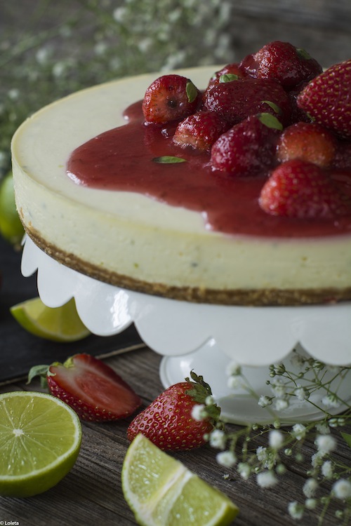 Tarta de queso sin horno a la albahaca con lima y fresas 6