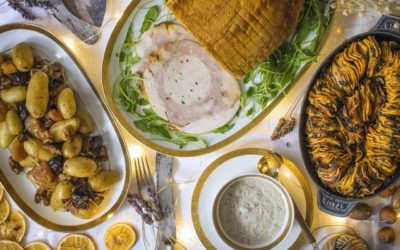 Capón relleno con gratín de batatas, y salteado de frutos secos