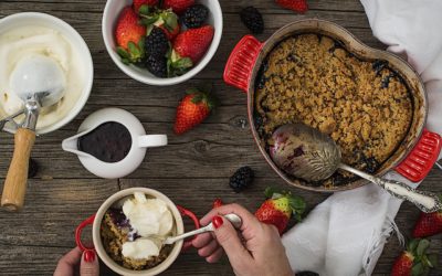 Crumble de frutos rojos. Postre fácil para todos los días