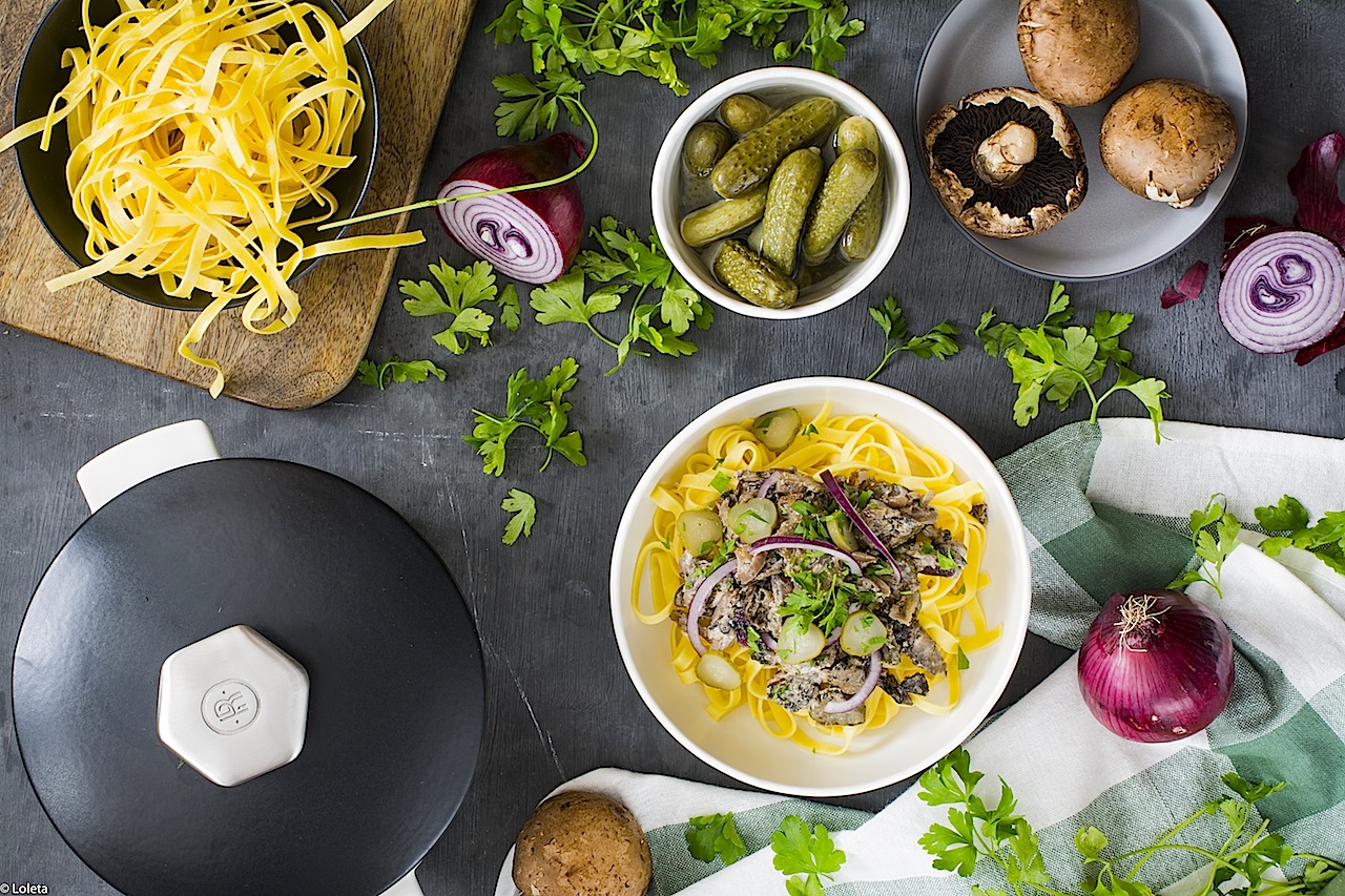 Strogonoff (o Stroganov) de ternera con pasta