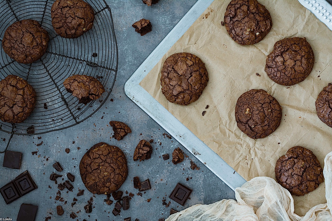The best brownie cookies. Very easy with chocolate and nuts