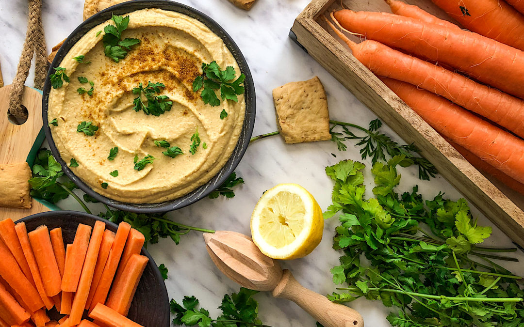 Recipe for hummus Curry with coconut milk. Football and friends at home