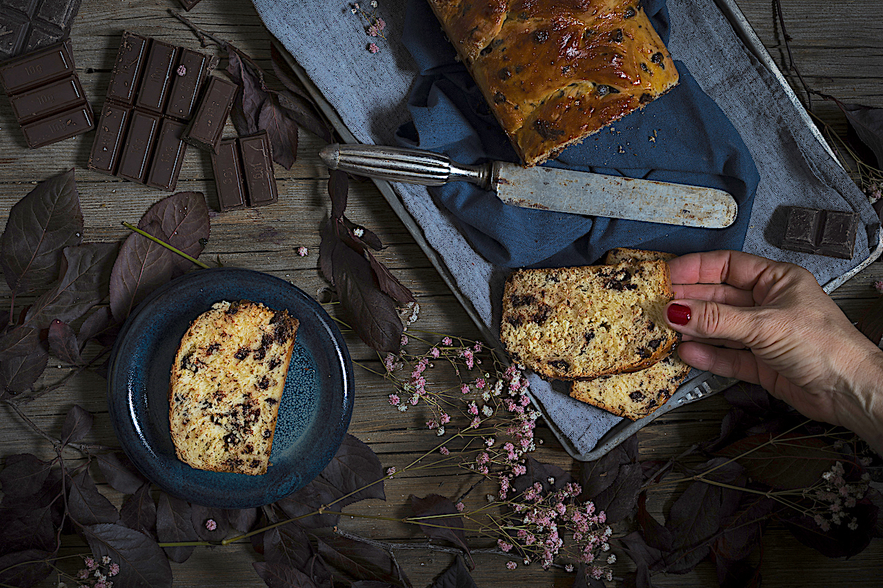 Receta exprés de pan brioche con chocolate. Desayuno de Navidad