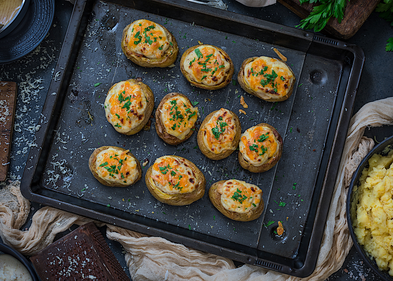 Patatas rellenas de gambas con ventresca de atún
