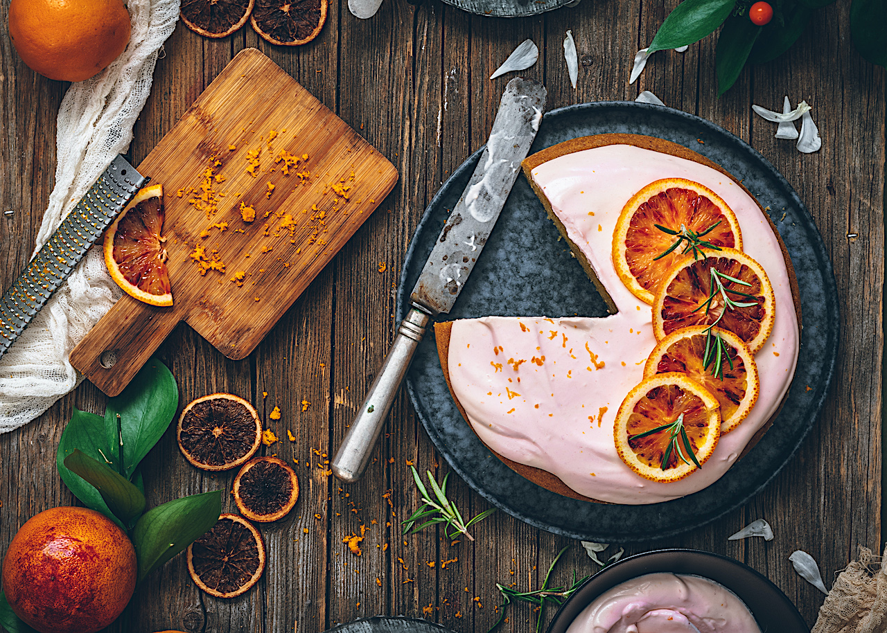Bizcocho de naranja sin horno y sin levadura con crema de mascarpone