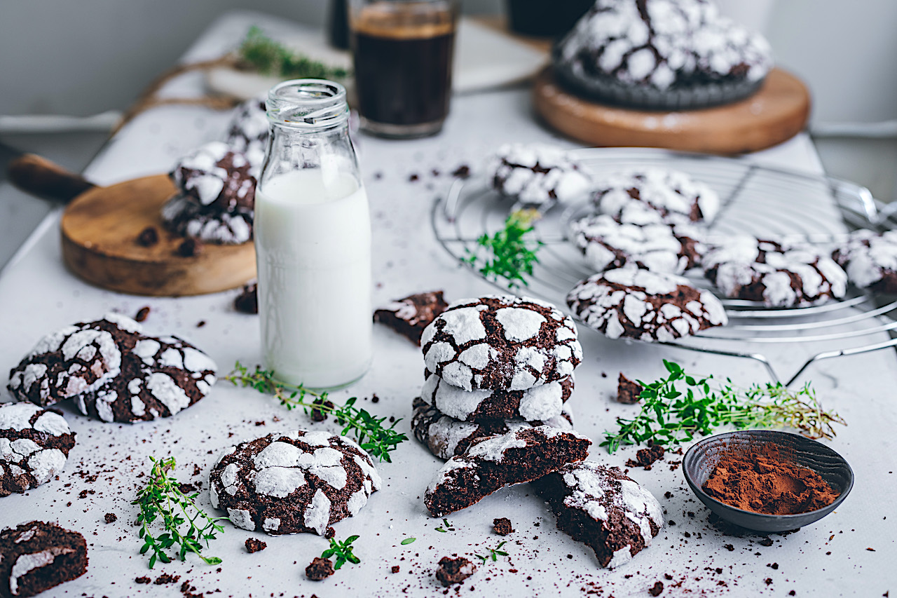 Chocolate crinckle biscuits