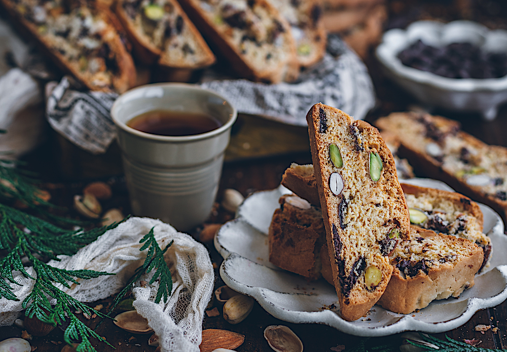 Biscotti o cantuccini de chocolate y pistachos. Hechos en casa con amor