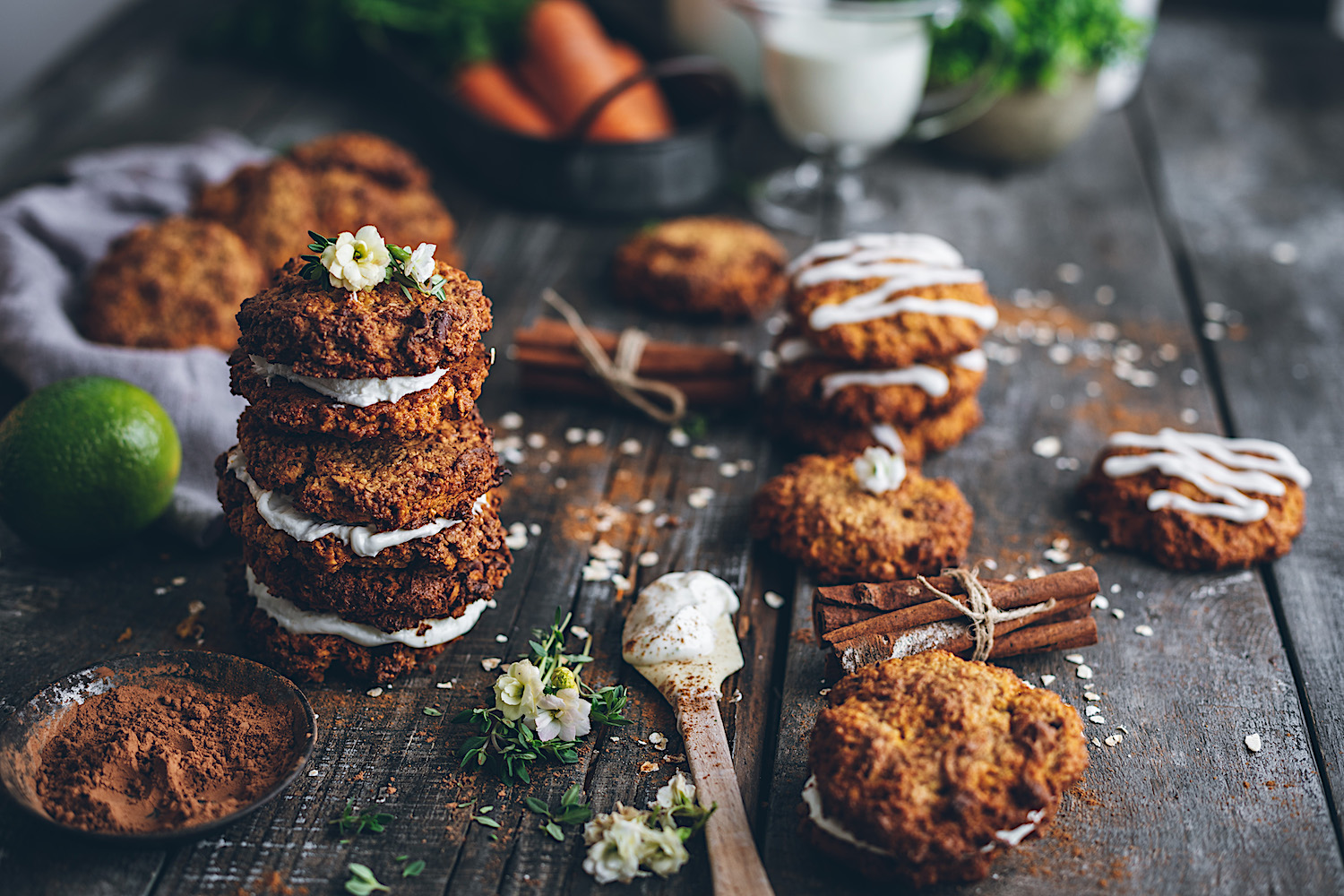 Carrot cake crackers filled with cream cheese
