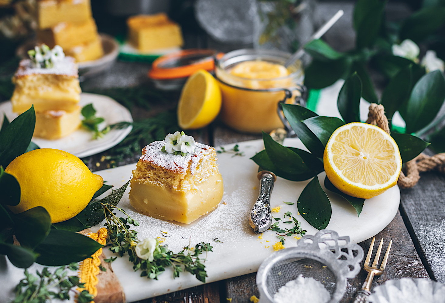 Pastel mágico de limón. La magia de tres pasteles en uno