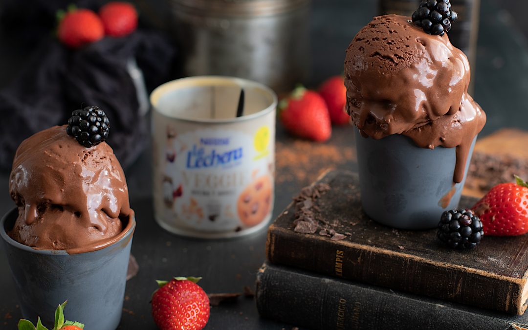 Ice cream shop at home: the best double chocolate ice cream like in an ice cream shop
