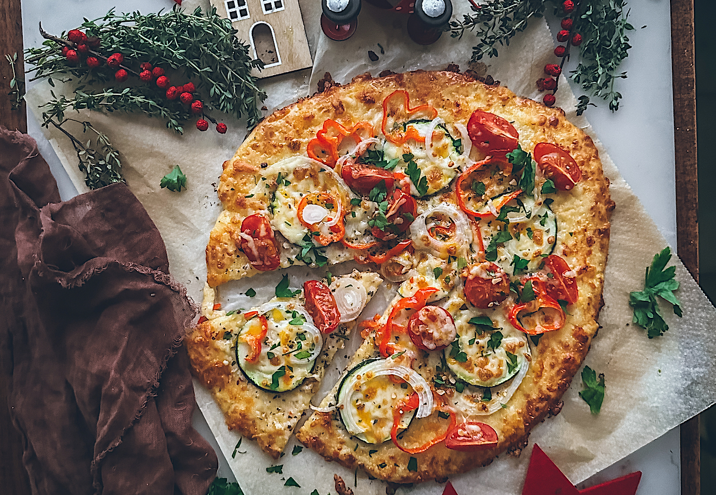 Pizza saludable de aprovechamiento. Pizza keto sin gluten. La pizza que no es pizza pero que esta buenísima