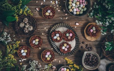 Galleta en nidos de chocolate. las galletas más originales de Semana Santa
