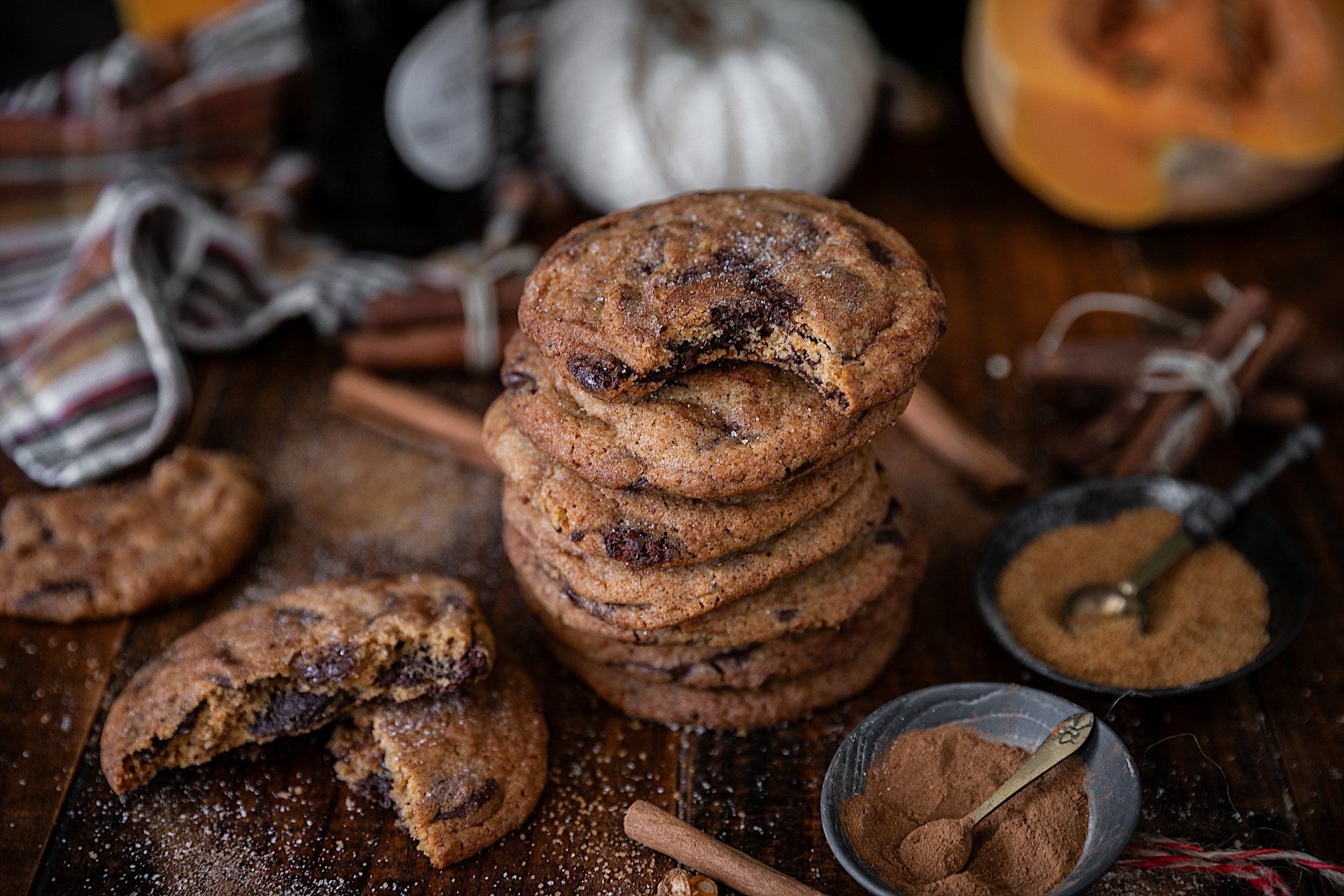 Pumpkin and chocolate cookies without a blender. My first Halloween