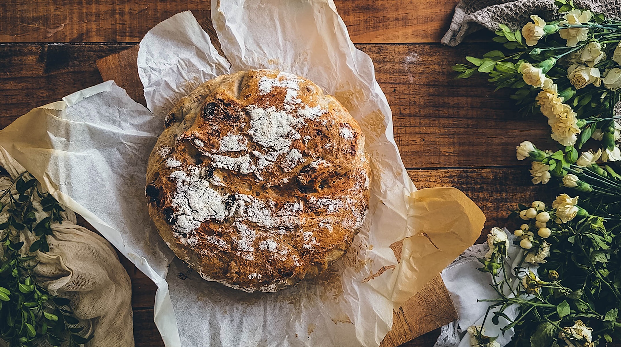 Pan de nueces y miel con pasas sin amasado y sin masa madre pero con todo el sabor