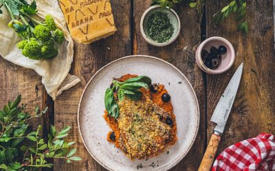 Milanesa de berenjenas crujientes con pesto rojo. La cena perfecta