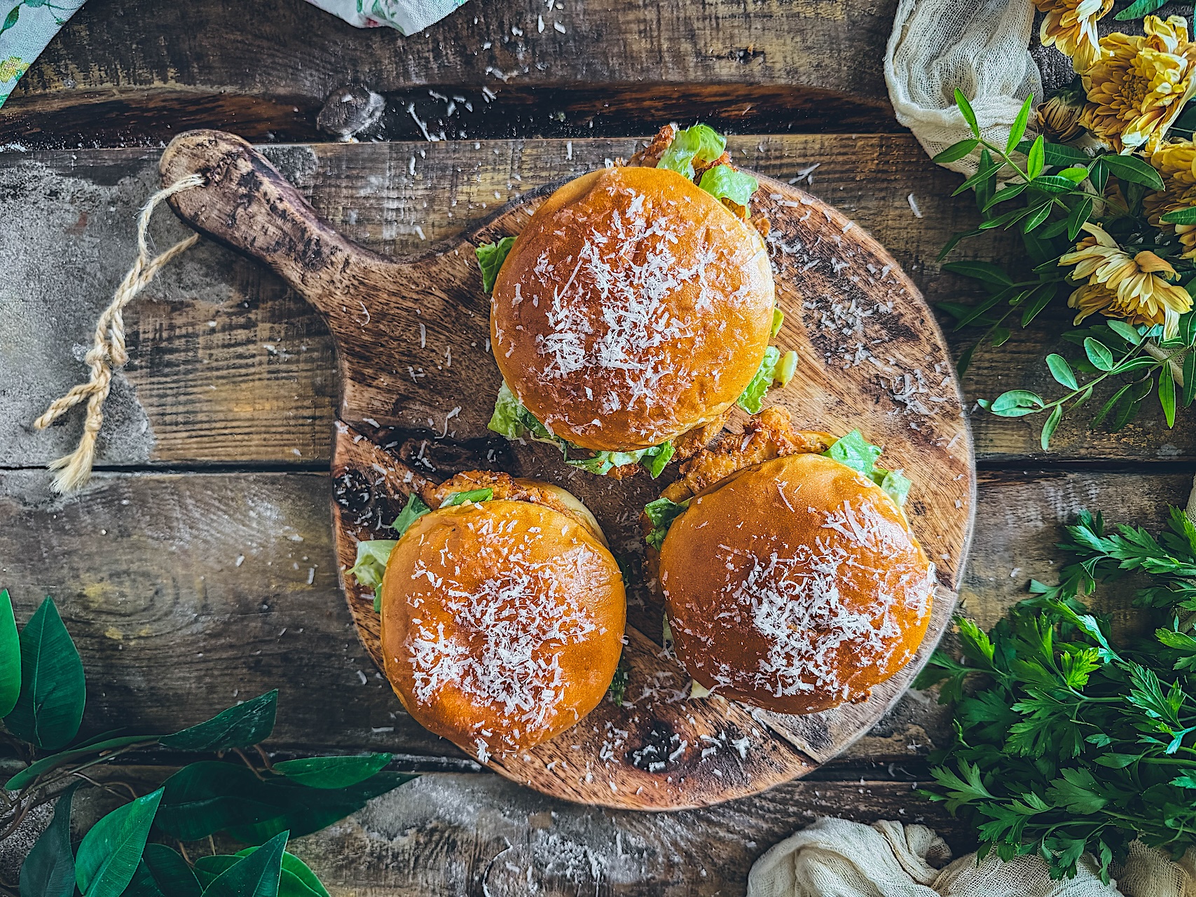 Crispy chicken Caesar burger. Or how to have a salad on a burger